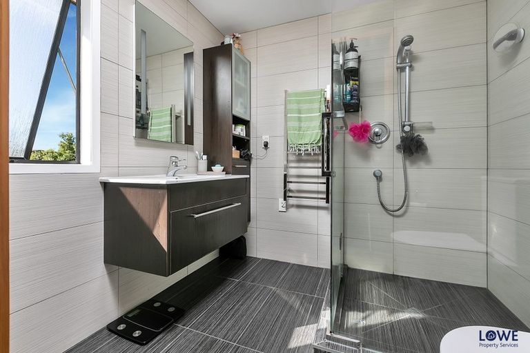 Photo of property in 14 Asbury Crescent, Campbells Bay, Auckland, 0630