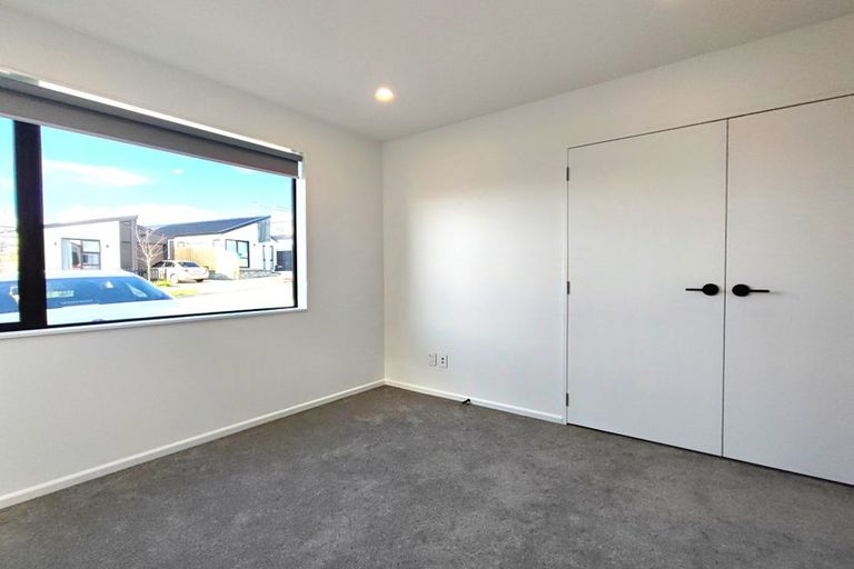 Photo of property in 21 Biokovo Street, Massey, Auckland, 0614