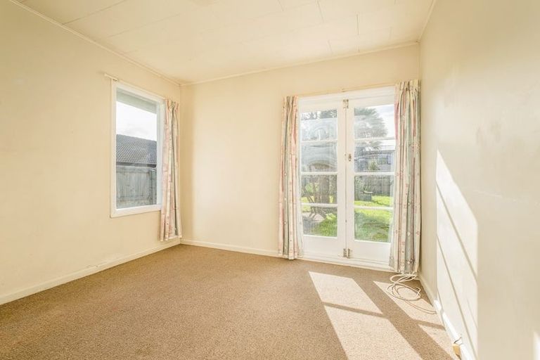 Photo of property in 117 Somerfield Street, Somerfield, Christchurch, 8024