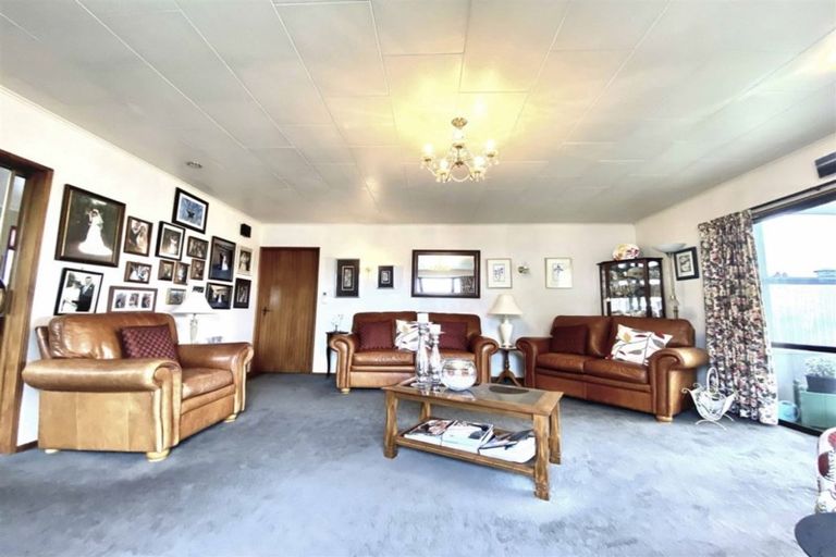 Photo of property in 24a Duncan Street, Tawa, Wellington, 5028