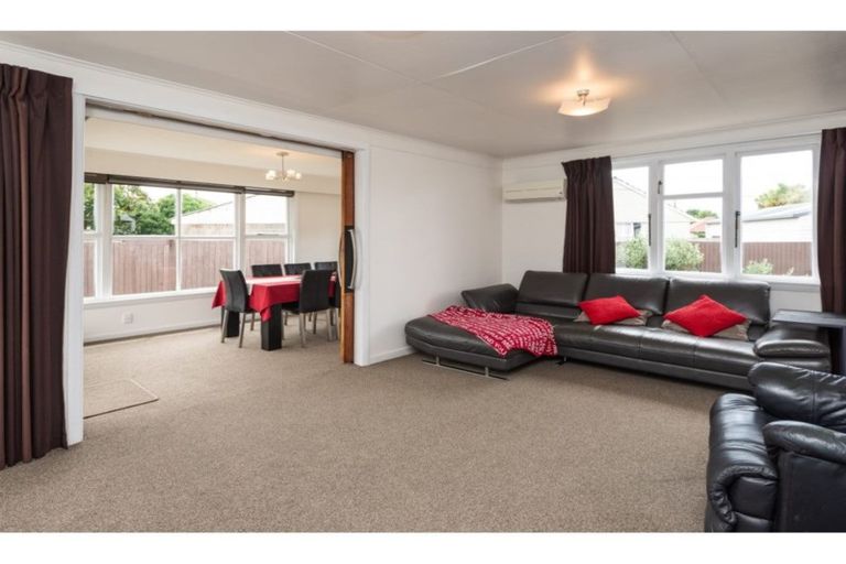 Photo of property in 9 Bronwyn Street, Mairehau, Christchurch, 8052