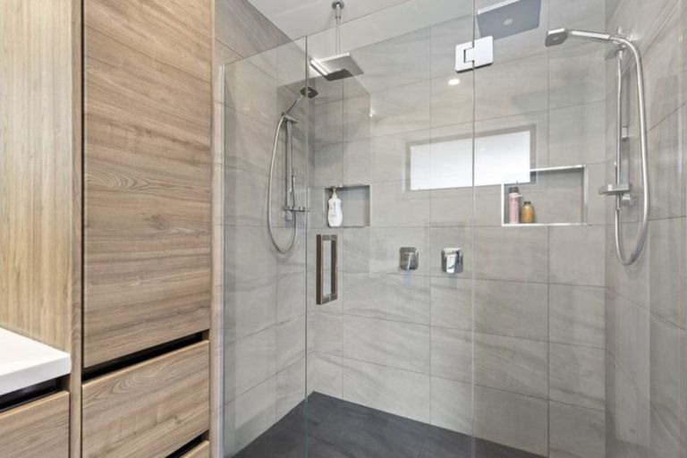 Photo of property in 25 Buddle Road, Wallaceville, Upper Hutt, 5018