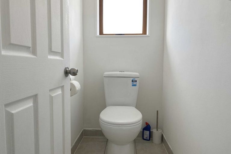 Photo of property in 25 Duckworth Road, Papakura, 2110