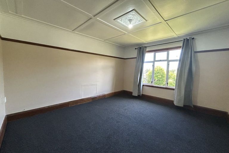 Photo of property in 56 Waihi Road, Hawera, 4610