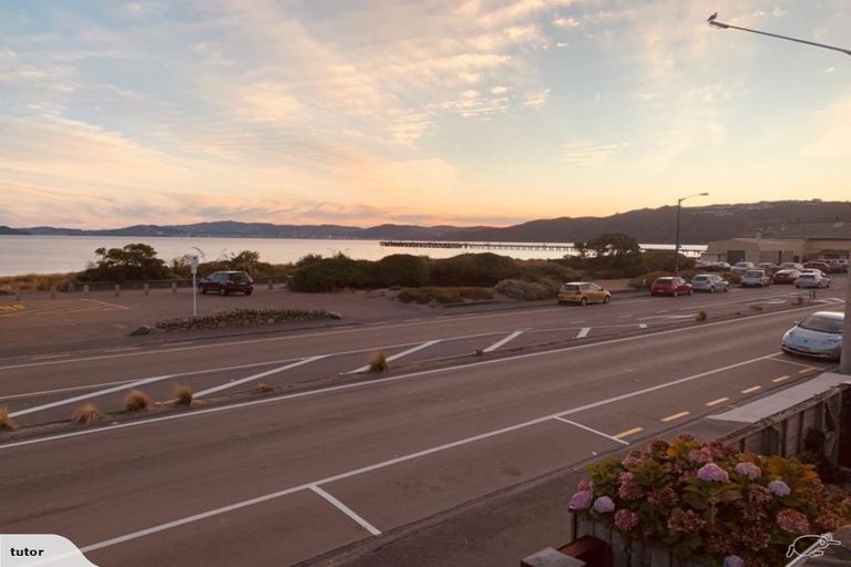 Photo of property in 141a The Esplanade, Petone, Lower Hutt, 5012