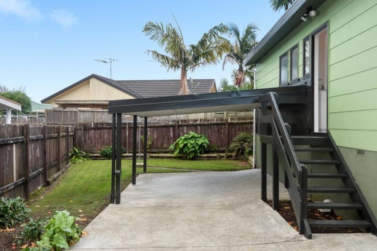Photo of property in 13b Pokapu Place, Bethlehem, Tauranga, 3110