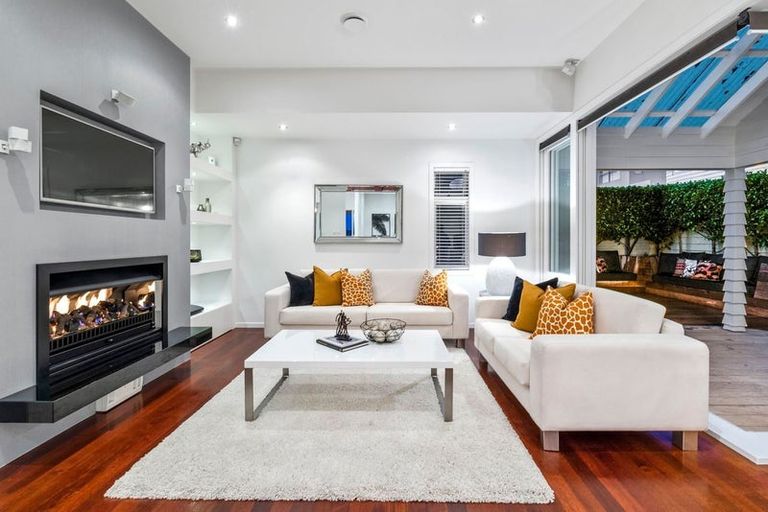 Photo of property in 1/7 Fentham Road, Hauraki, Auckland, 0622