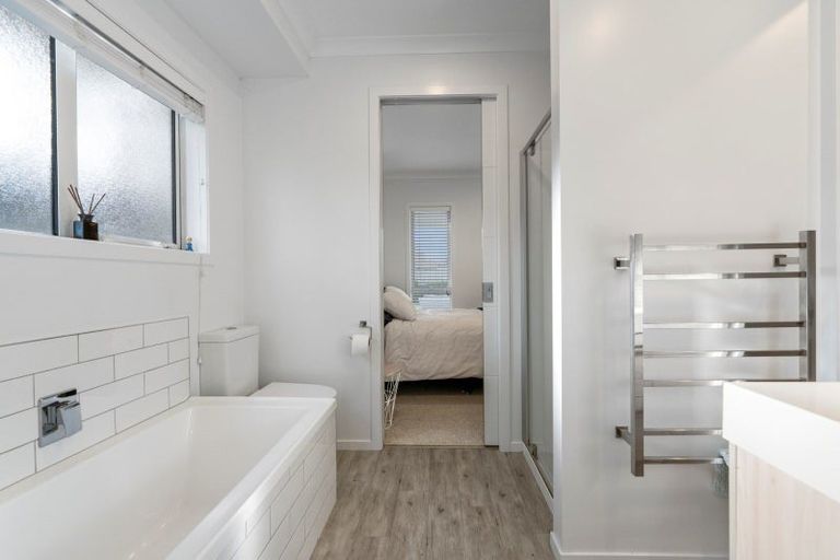 Photo of property in 7 Raiha Street, Papamoa Beach, Papamoa, 3118