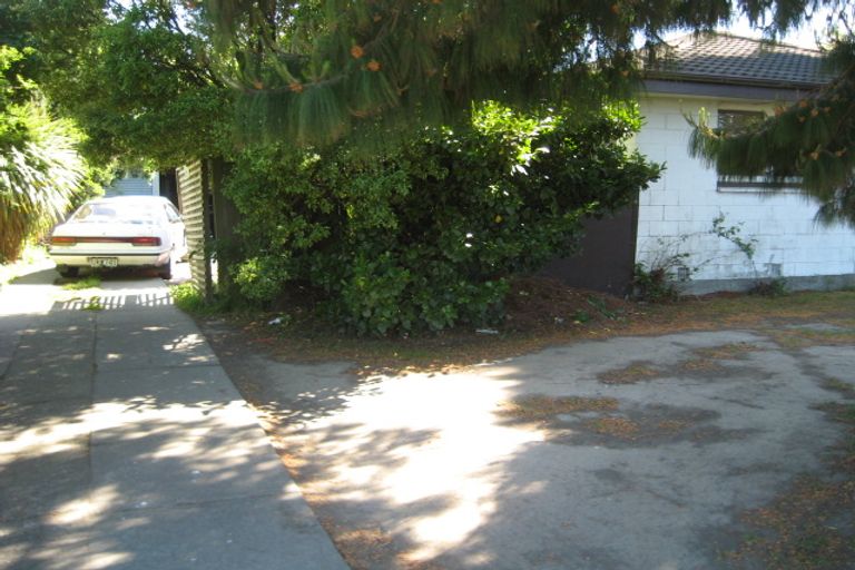 Photo of property in 126 Northcote Road, Northcote, Christchurch, 8052