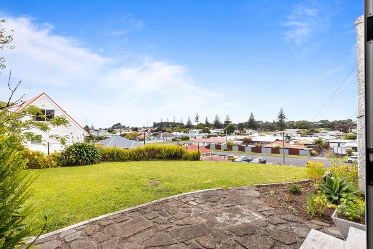 Photo of property in 69 Grey Street, Waitara, 4320