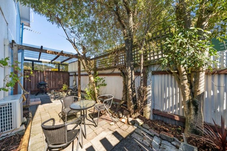 Photo of property in 6/100 Martin Street, Wallaceville, Upper Hutt, 5018