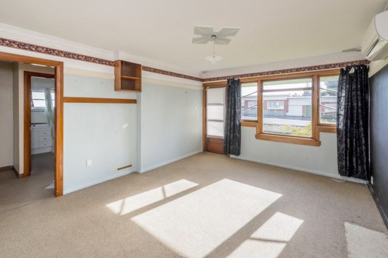 Photo of property in 96 Winchester Street, Levin, 5510