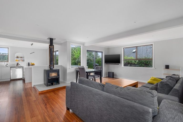 Photo of property in 105 Welcome Bay Road, Welcome Bay, Tauranga, 3112