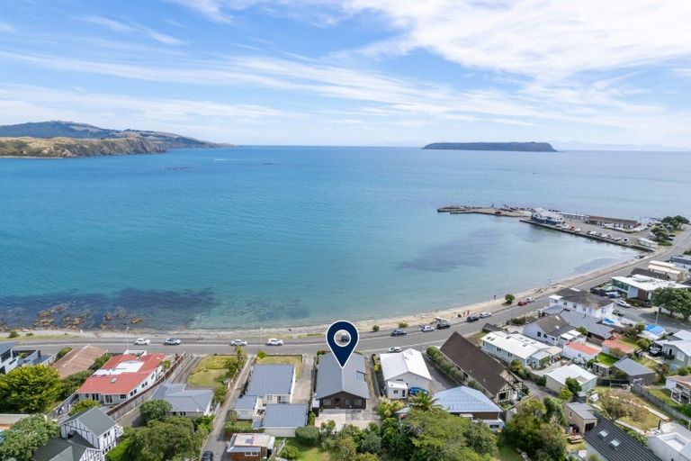 Photo of property in 43 Moana Road, Plimmerton, Porirua, 5026