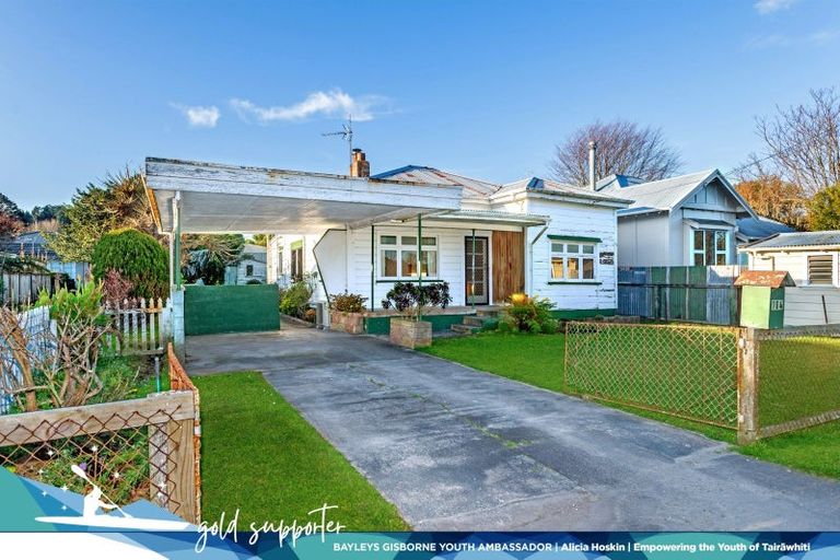 Photo of property in 104 Iranui Road, Inner Kaiti, Gisborne, 4010