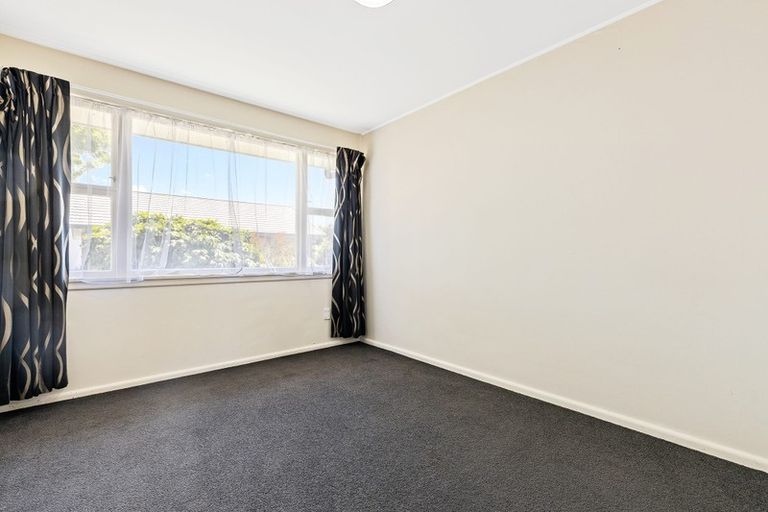 Photo of property in 2/60 Avalon Street, Richmond, Christchurch, 8013