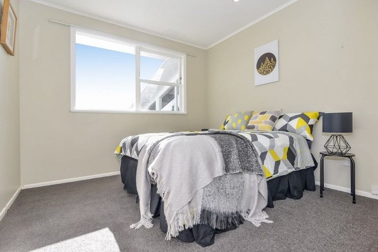 Photo of property in 6 Seon Place, Birkdale, Auckland, 0626
