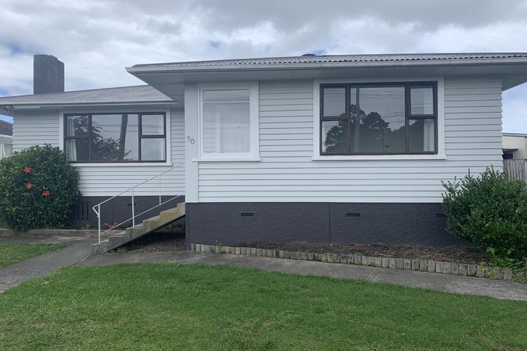 Photo of property in 50 Barrys Road, Glendene, Auckland, 0602