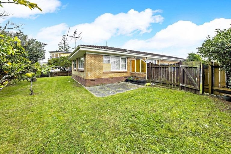 Photo of property in 2/23 Alexander Avenue, Papatoetoe, Auckland, 2025