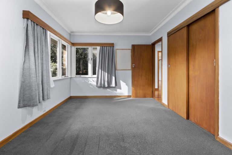 Photo of property in 2 Edinburgh Road, Hillcrest, Hamilton, 3216