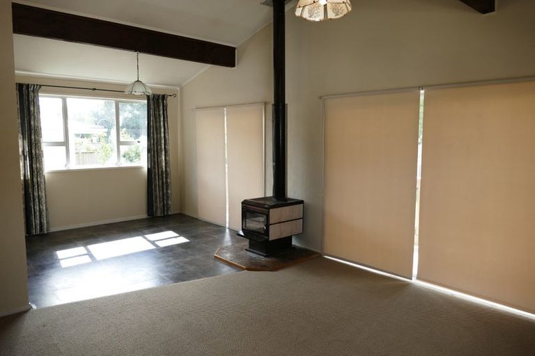 Photo of property in 399a Great South Road, Opaheke, Papakura, 2113