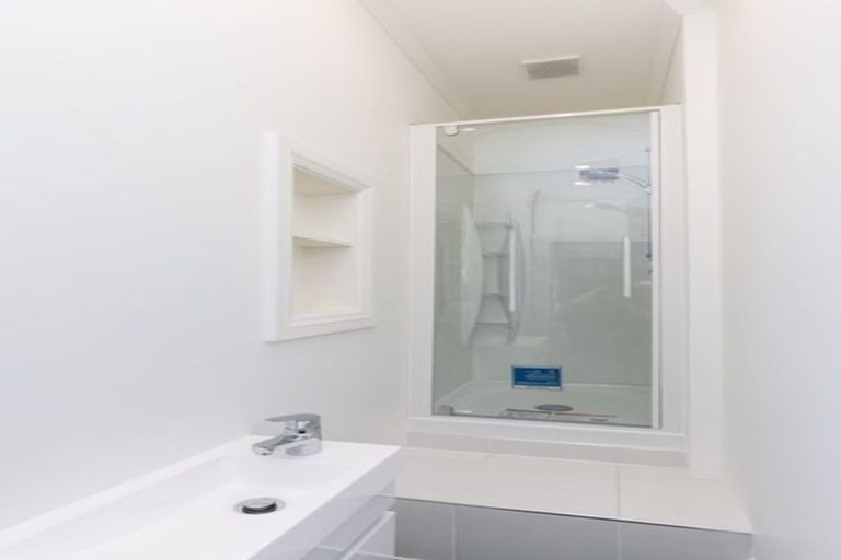 Photo of property in 87 Tasman Street, Mount Cook, Wellington, 6021