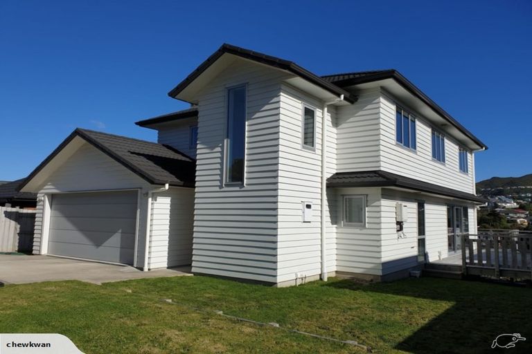 Photo of property in 38 Cresswell Place, Johnsonville, Wellington, 6037