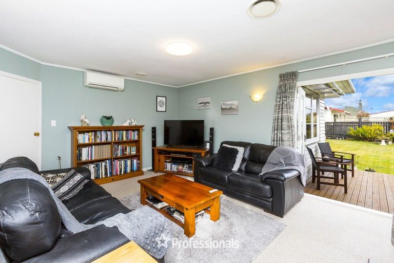 Photo of property in 11 Milton Street, Trentham, Upper Hutt, 5018