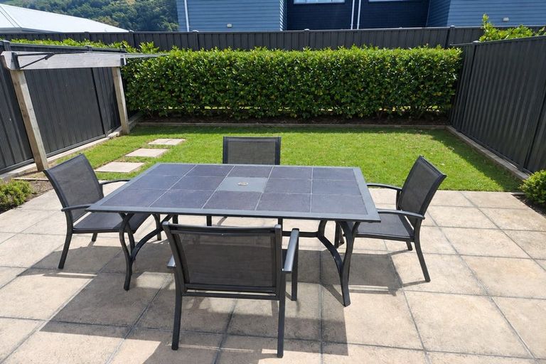 Photo of property in 8 Torea Place, Kenepuru, Porirua, 5022