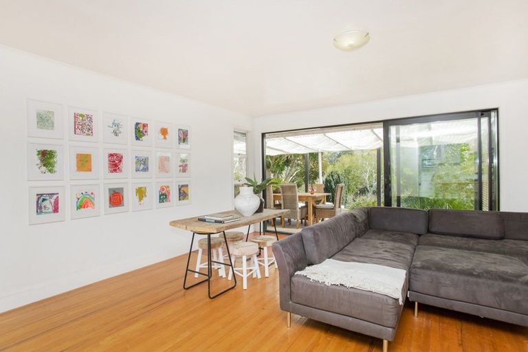 Photo of property in 26 Lysnar Street, Okitu, Gisborne, 4010