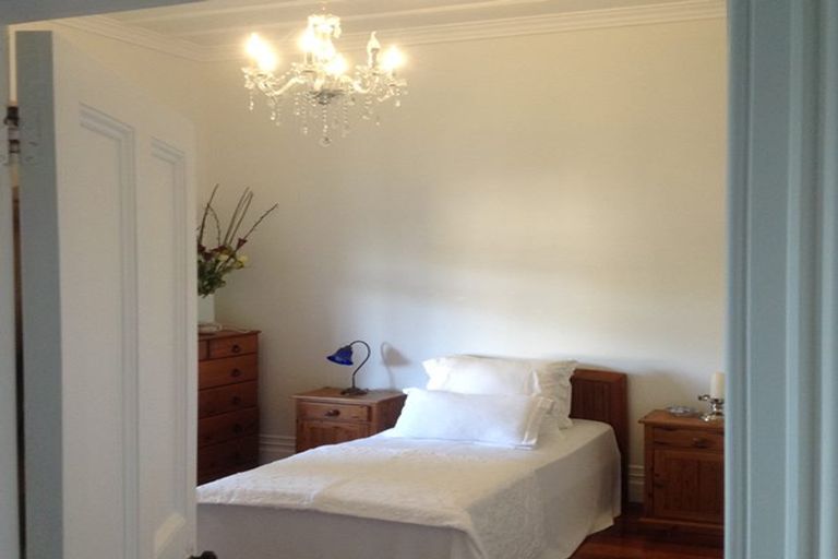 Photo of property in 9 Collins Street, Hawera, 4610