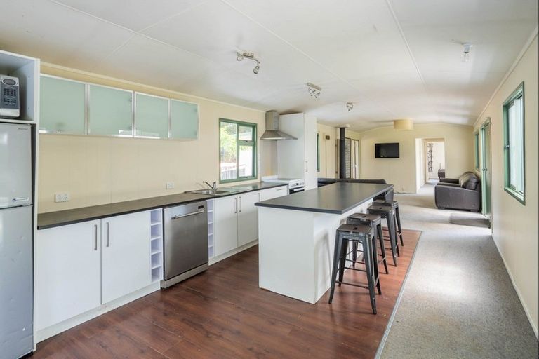 Photo of property in 218b Matai Road, Raumati Beach, Paraparaumu, 5032