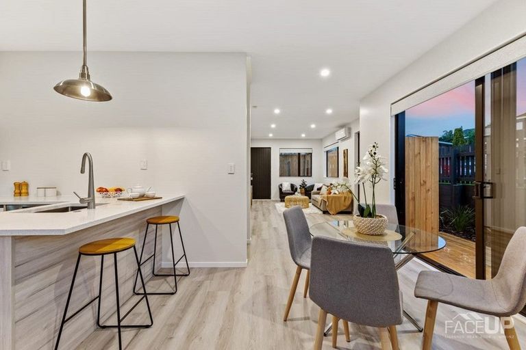 Photo of property in 79a Granville Drive, Massey, Auckland, 0614