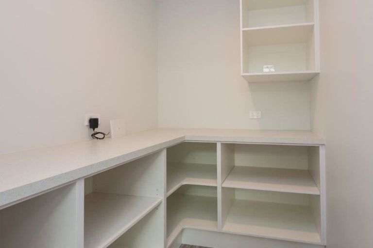 Photo of property in 1 Catchpole Place, Woodend, 7610