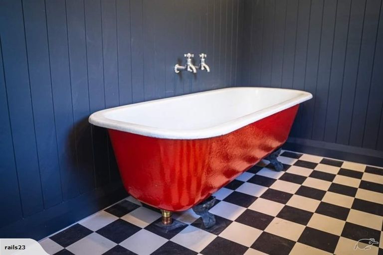 Photo of property in 21 Townsend Road, Miramar, Wellington, 6022