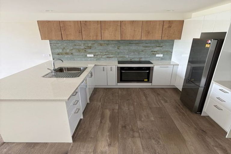 Photo of property in 21 Tireti Road, Titahi Bay, Porirua, 5022