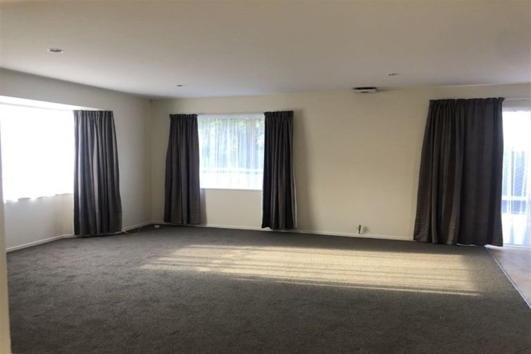 Photo of property in 22 Belfast Road, Belfast, Christchurch, 8051