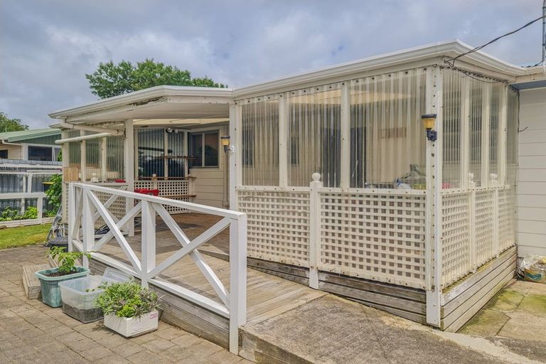 Photo of property in 25 Adkin Avenue, Levin, 5510