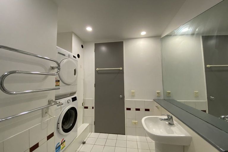 Photo of property in Sirocco Apartments, 404/8 Church Street, Wellington Central, Wellington, 6011