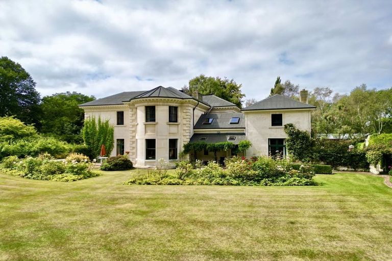 Photo of property in Totara Estate, 583 Alma-maheno Road, Alma, Oamaru, 9492