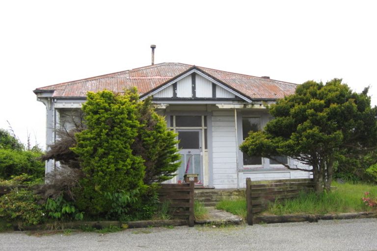 Photo of property in 33 Pakington Street, Westport, 7825