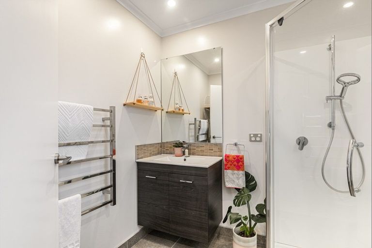 Photo of property in 4 Mollusc Road, Hobsonville, Auckland, 0616