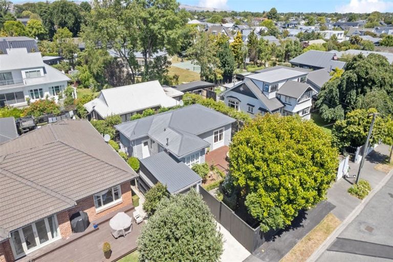 Photo of property in 1/82 Halton Street, Strowan, Christchurch, 8052