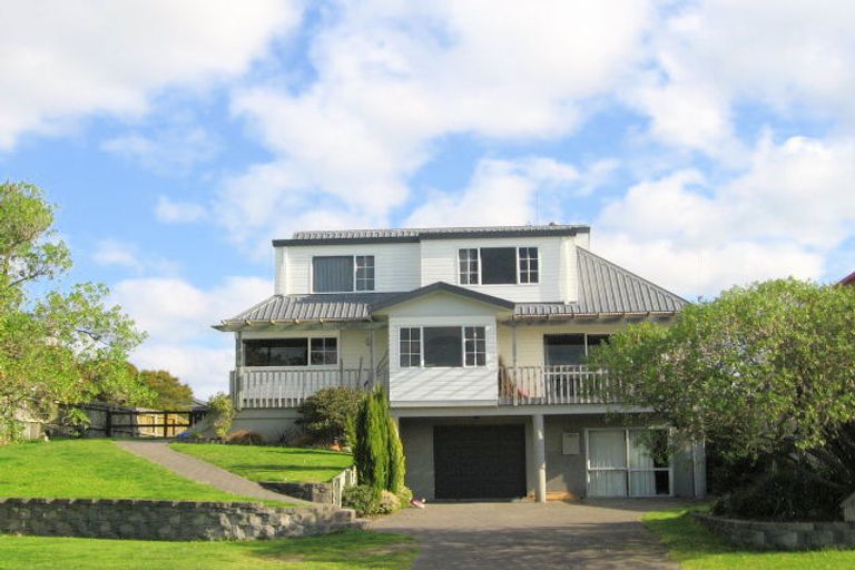 Photo of property in 678 Papamoa Beach Road, Papamoa Beach, Papamoa, 3118