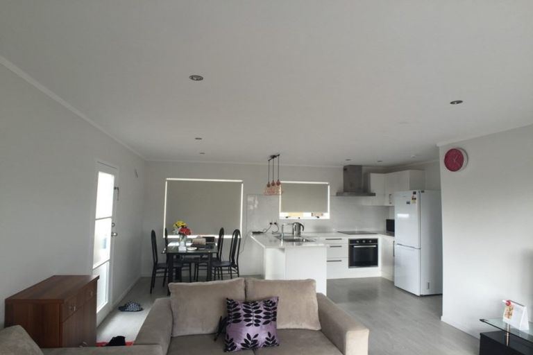 Photo of property in 4/94 Lynwood Road, New Lynn, Auckland, 0600