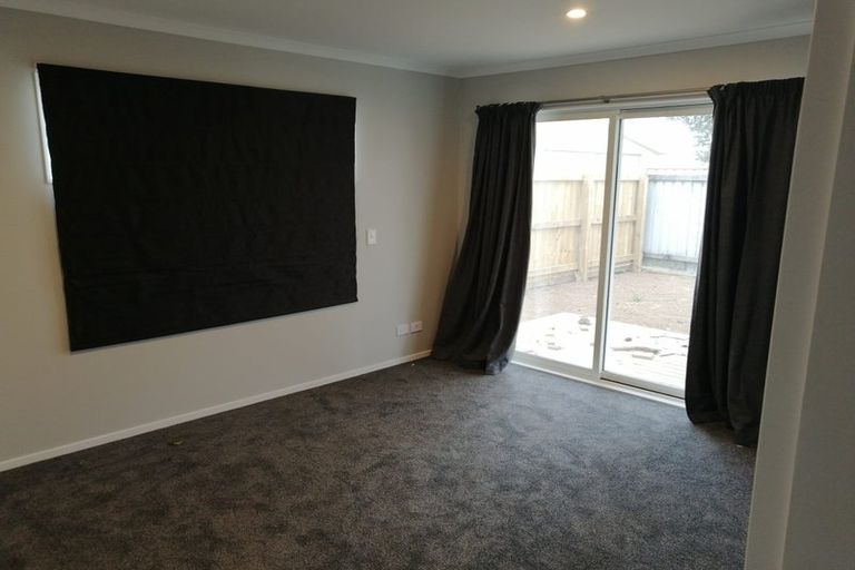 Photo of property in 28b Sussex Street, Levin, 5510