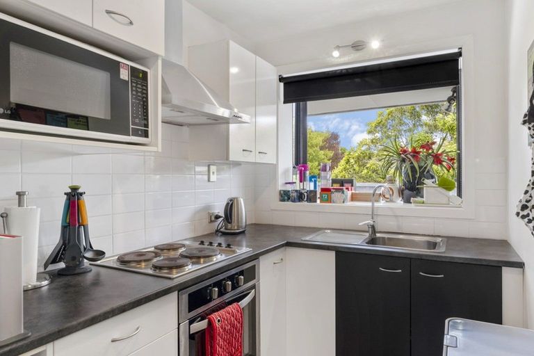 Photo of property in 1/185 Queenspark Drive, Parklands, Christchurch, 8083