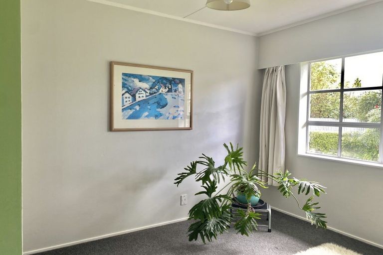 Photo of property in 14 Papawai Road, Greytown, 5712