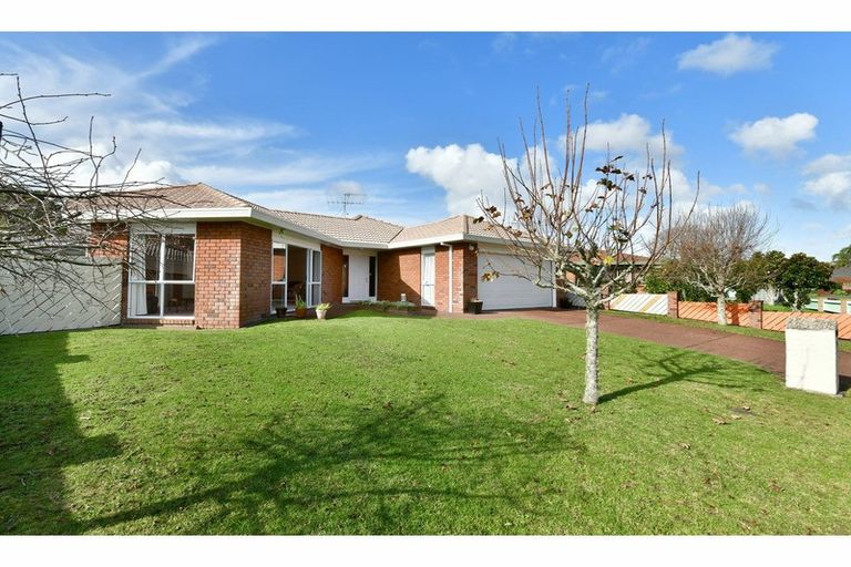 Photo of property in 3 Settlers Grove, Orewa, 0931