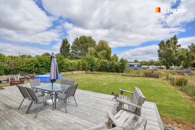 Photo of property in 41 Greenwich Street, Waihola, Milton, 9073
